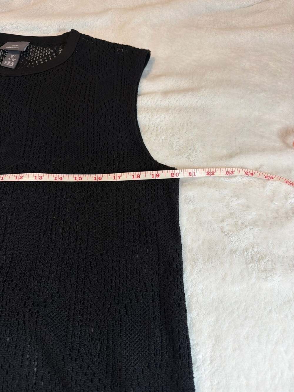 H&M Regular Fit Black Crochet-Look Knit Mesh Tank Top - Picture 6 of 7